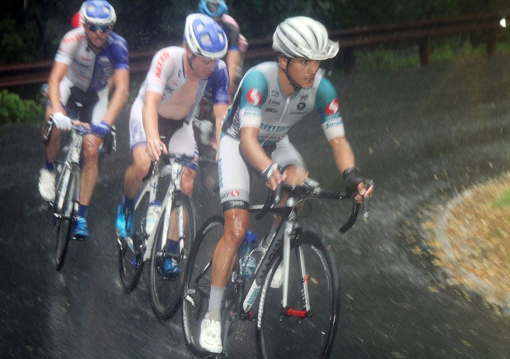 Gerardo Medina (Airgas-Safeway) is determined to bike through the storm.