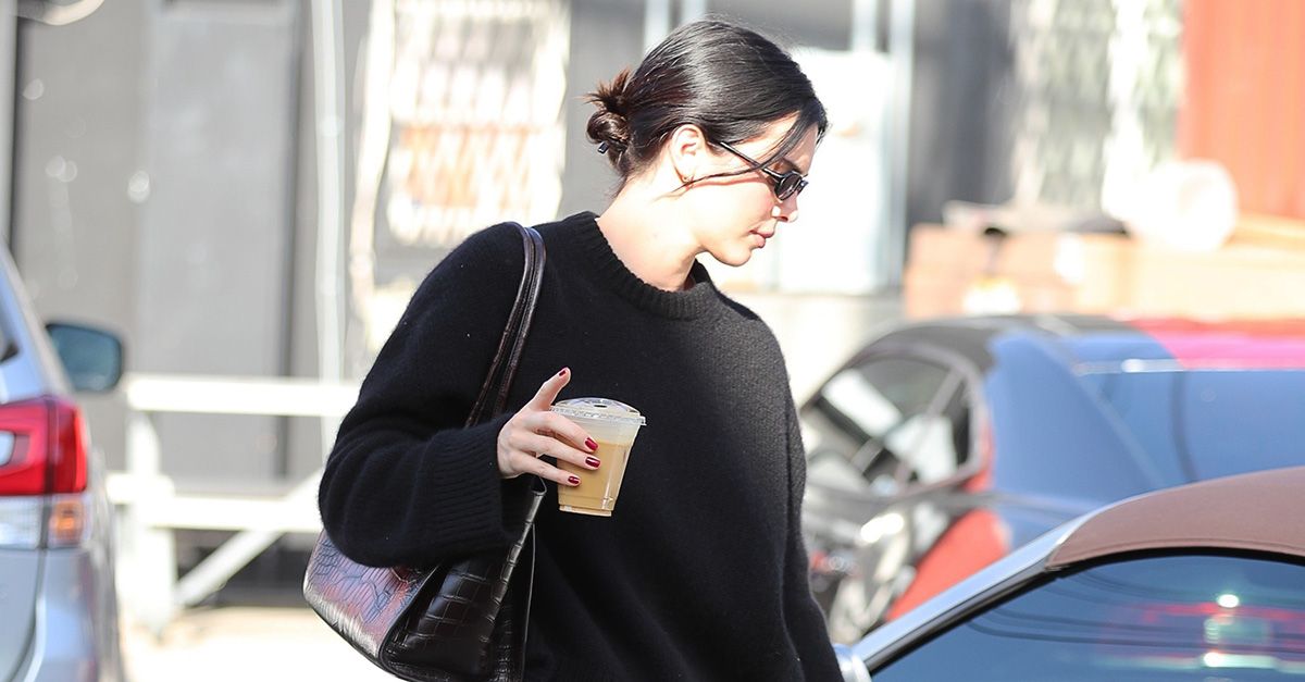 It's Official: All the Cool Girls Are Ditching Ballet Flats With Bows and Wearing This Trend Instead