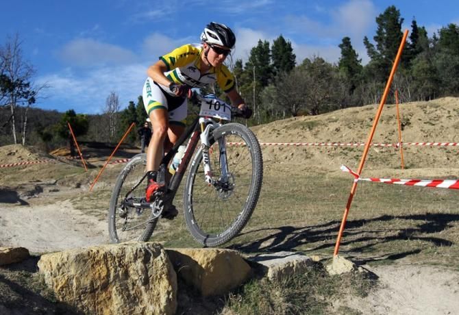 U23 rider Bec Henderson on her way to winning