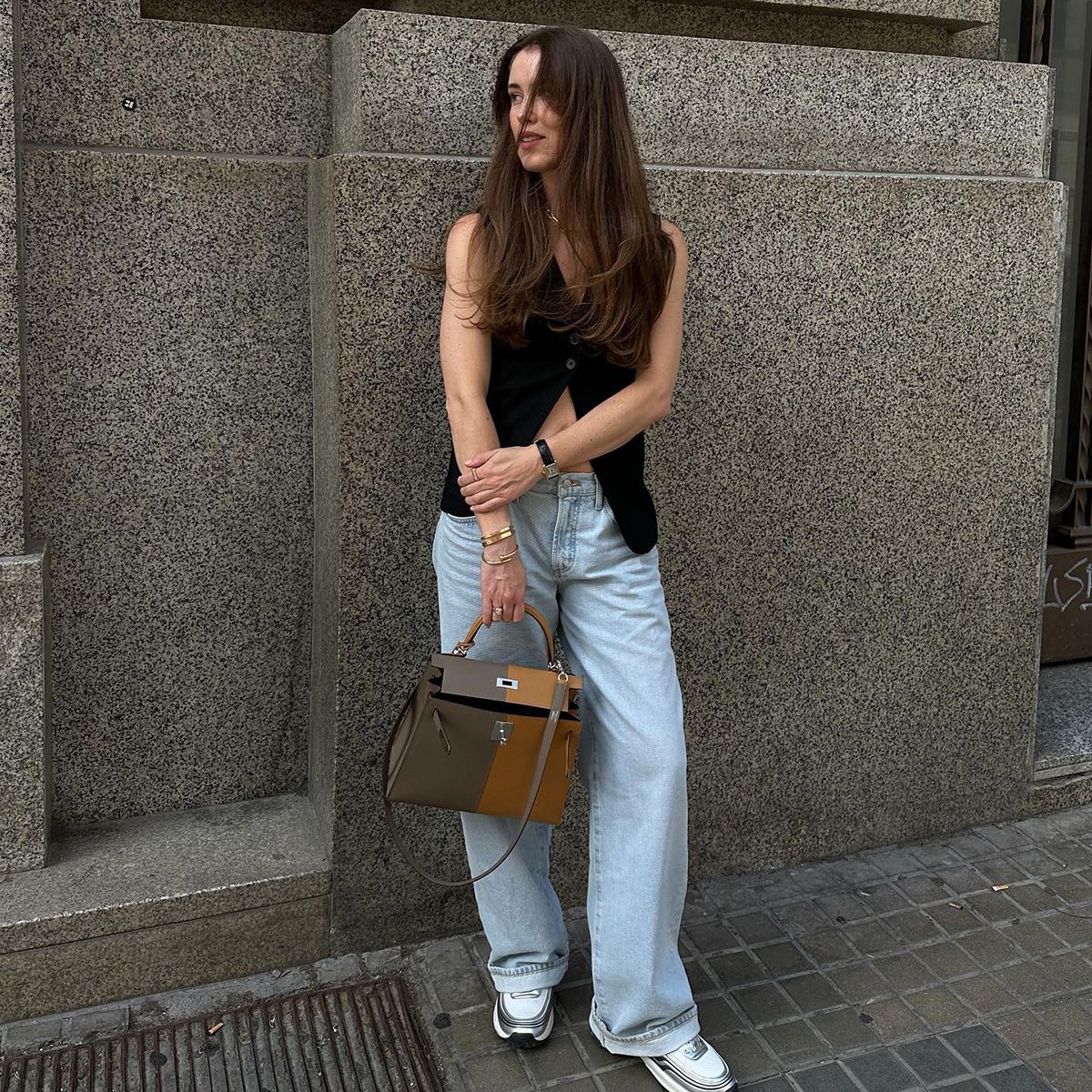 7 Elegant Low-Rise Jean Outfits to Try