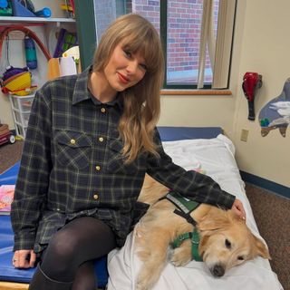 taylor swift visiting children's mercy hospital wearing a miu miu set