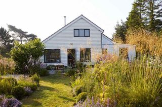 coastal 1930s weatherboarded cottage