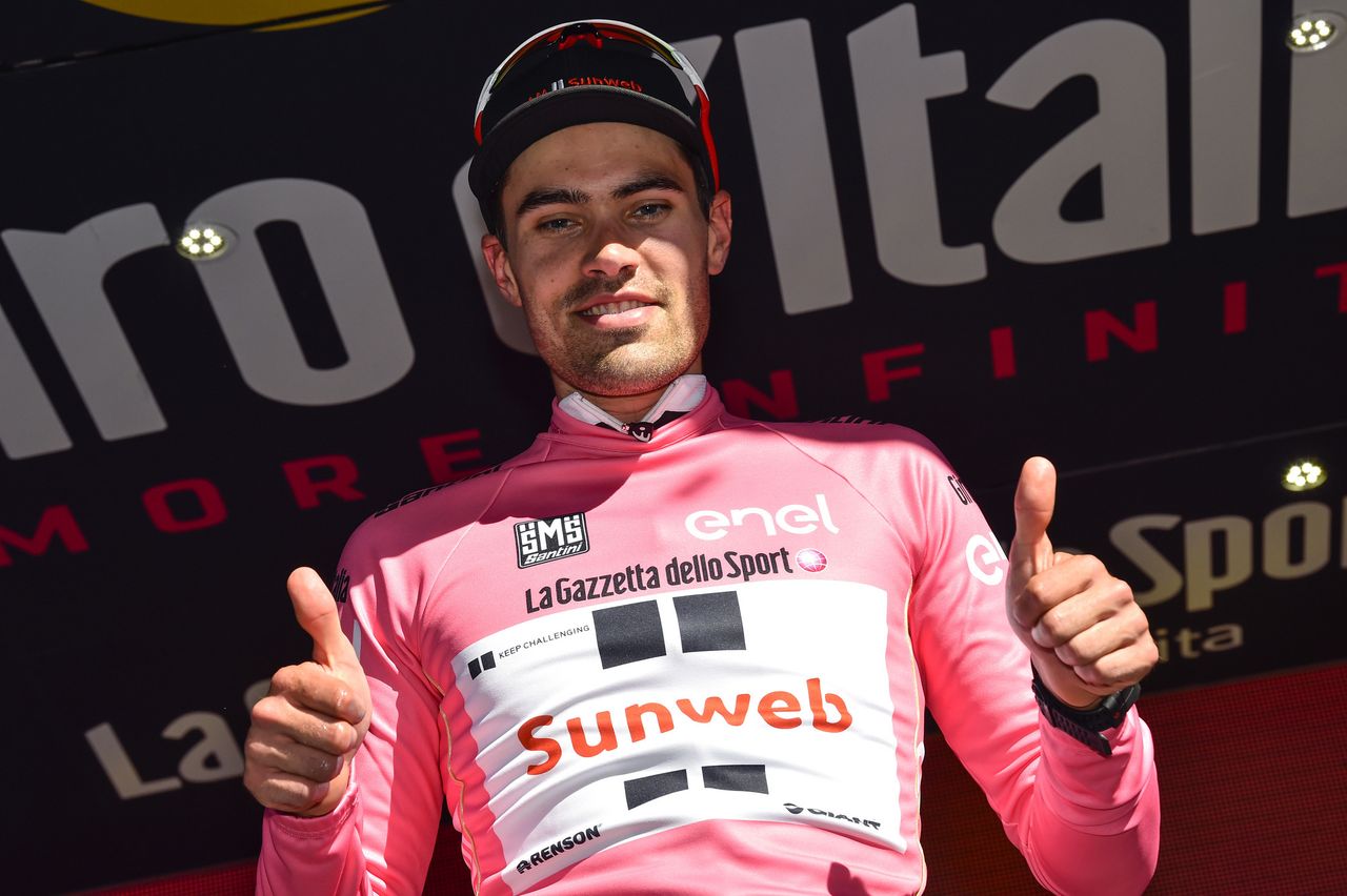 Tom Dumoulin (Sunweb) survived a hectic stage 11 in the maglia rosa