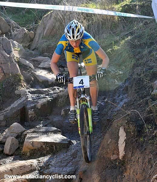 Alexandra Engen (Sweden) rides a technical descent.