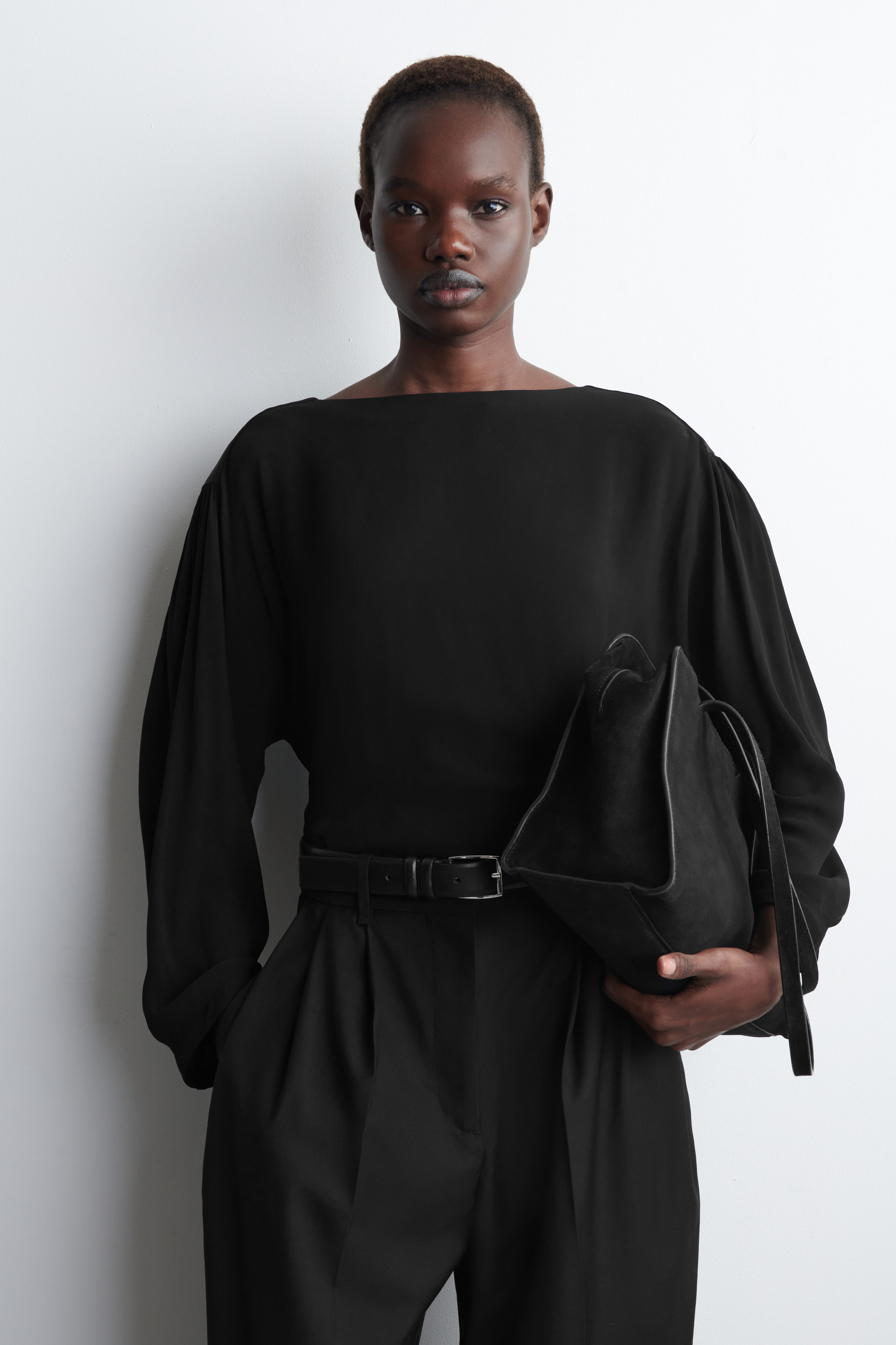 Voluminous Contrast-Panel Blouse