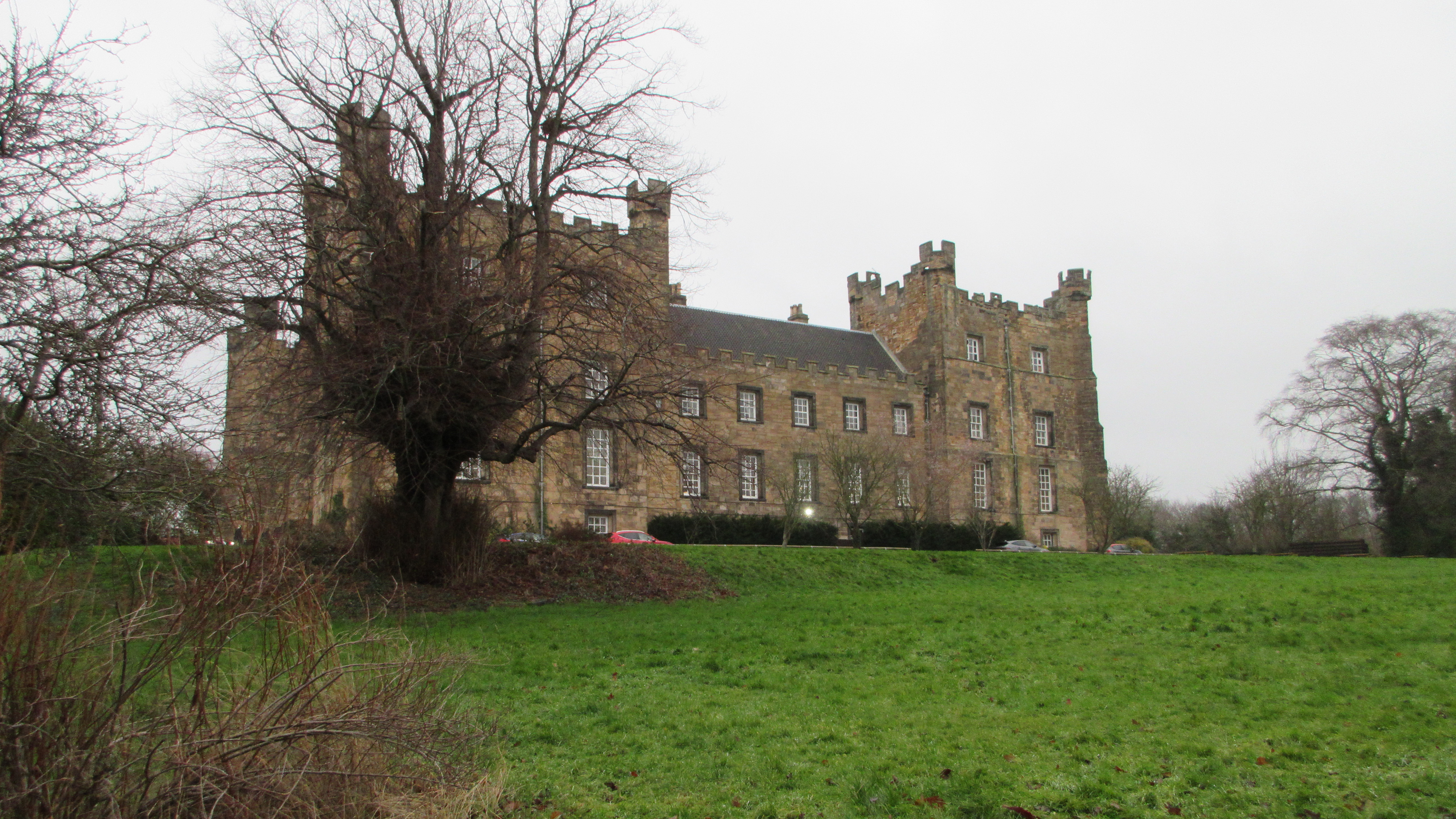 Images shot with the Canon PowerShot Ixus 285 HS A