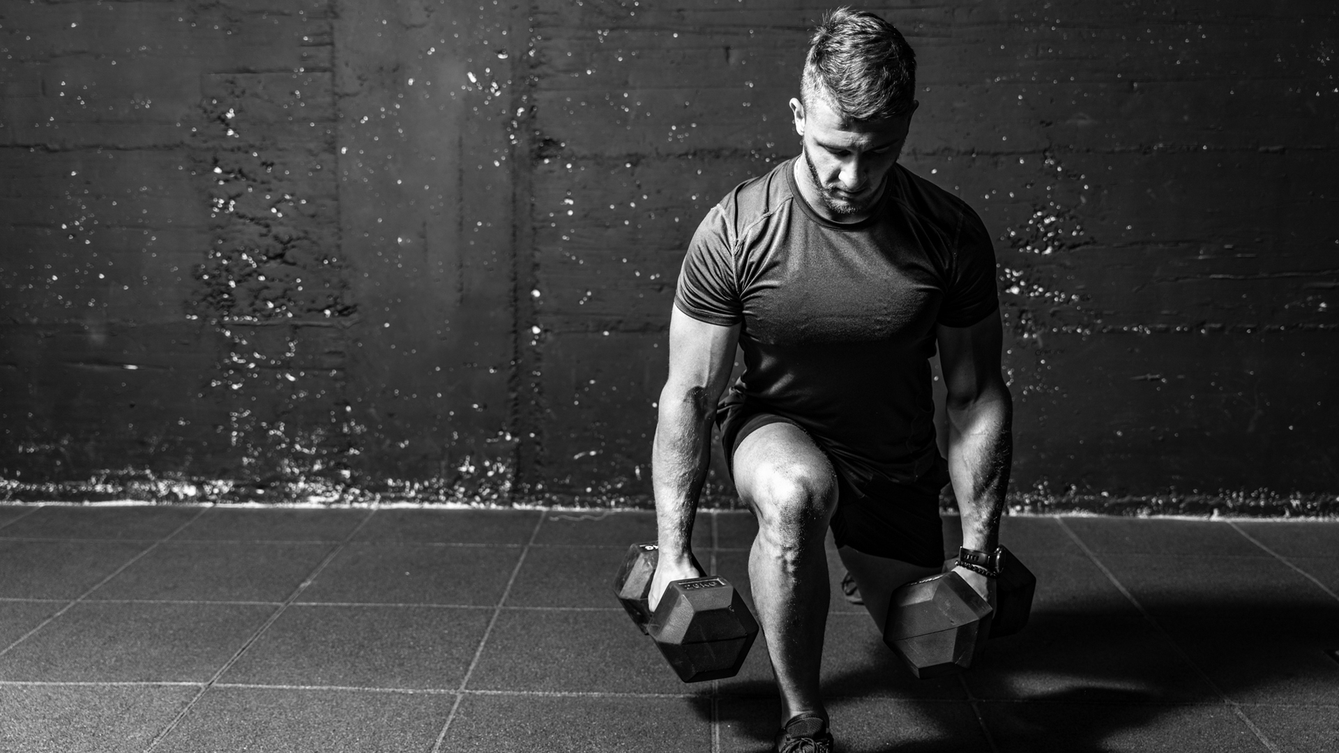 The most efficient way to pack on muscle, according to a sports science  researcher
