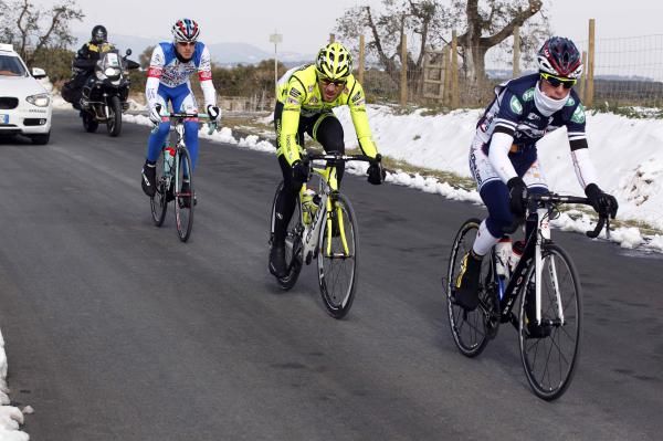 Alessandro De Marchi (Androni), Davide Ricci Bitti (Farnese-Selle Italia) and Federico Rocchetti (Utensilnord-Named) in the break.