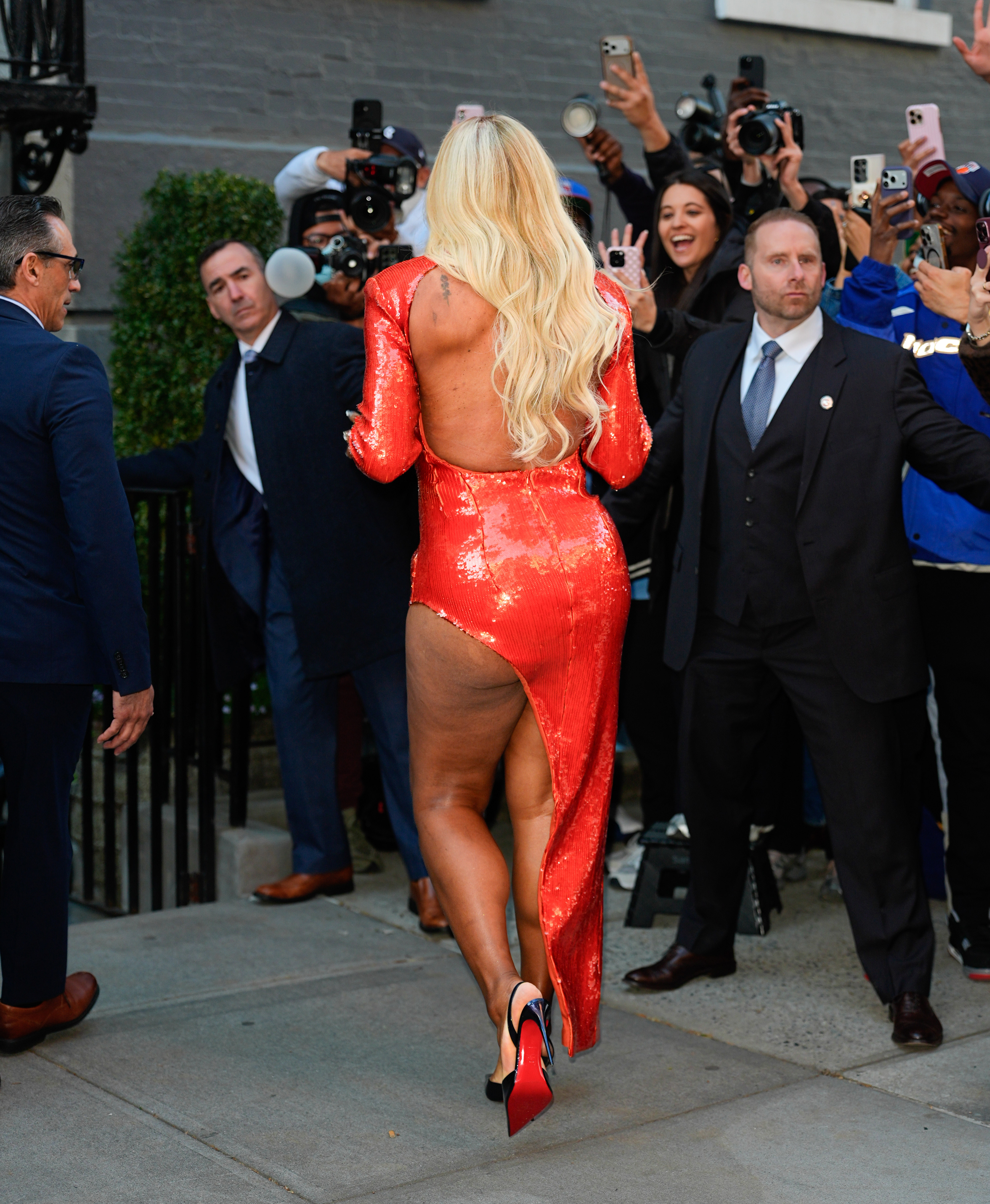 Serena Williams wore a cheeky red sequin gown before the 2026 Met Gala
