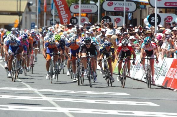Swift, McEwen and Browne battle for the win