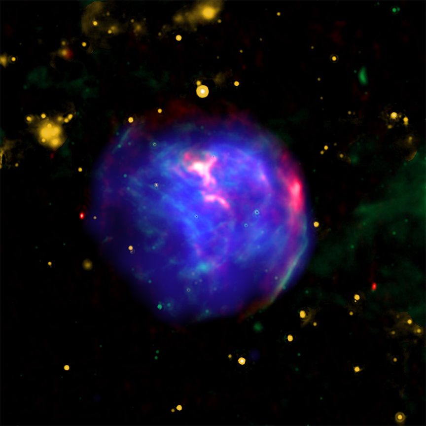 Giant space bubble reveals reverse shockwaves from a catastrophic star explosion