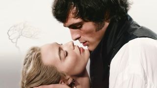 Jacob Elordi leans in to kiss Margot Robbie