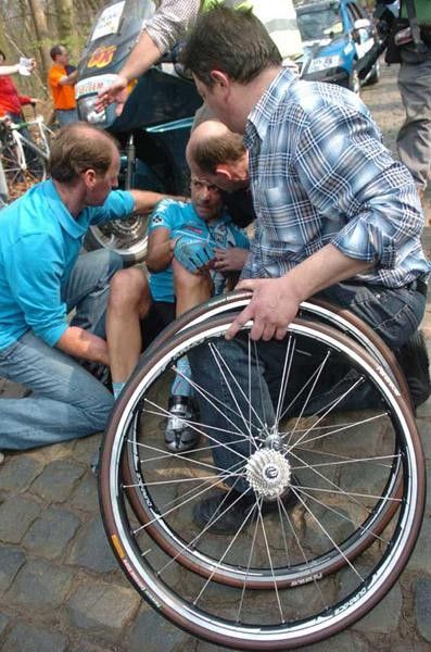 Fabio Sacchi (Milram) looks annoyed with the crash