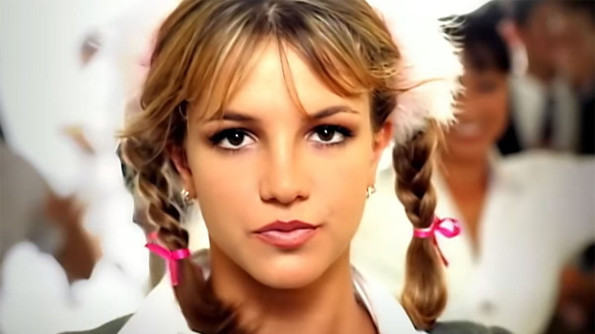 Бритни спирс ми ми ми. Britney Spears Baby one more time. Hit me Baby one more time. Baby one more time ITUNES. Бритни Спирс тейк ми бейби.