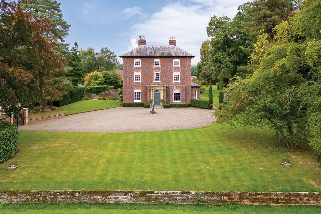 Severnbank House, Shrawley, Worcestershire