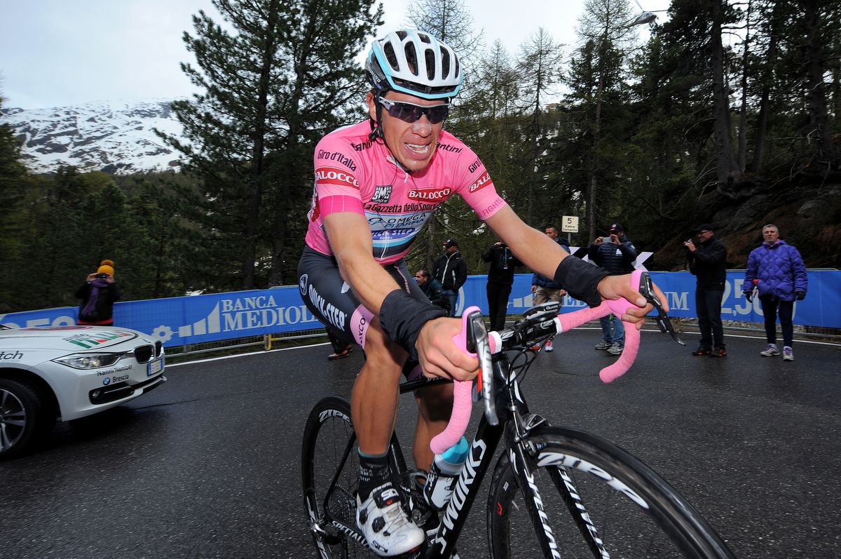 SRAM produced pink shifter hoods for Rigoberto Uran to match his handlebar tape in 2014