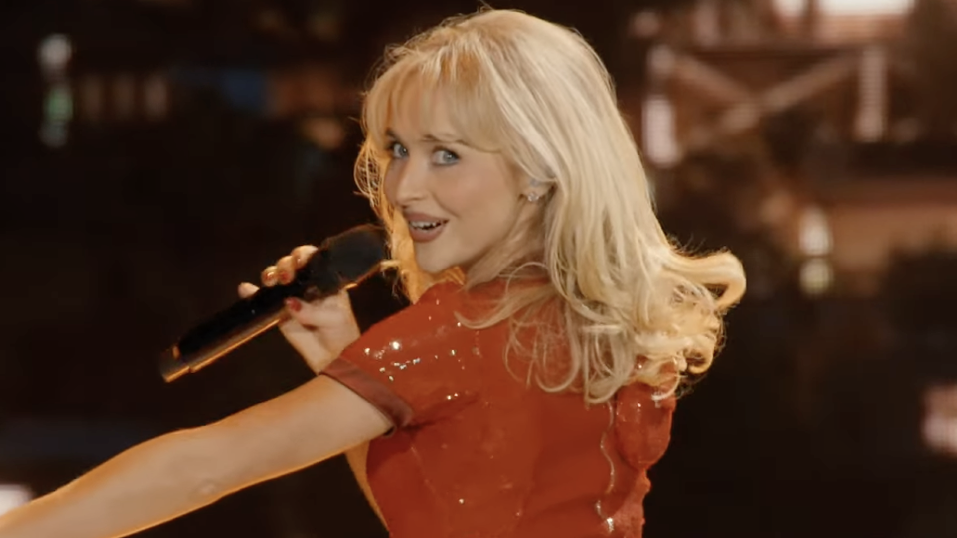 Sabrina Carpenter's Coachella 2026 performance outfits