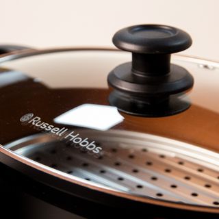 Image of Russell Hobbs slow cooker on countertop