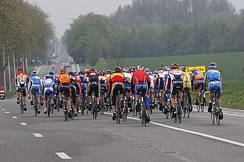 The peloton rolling along