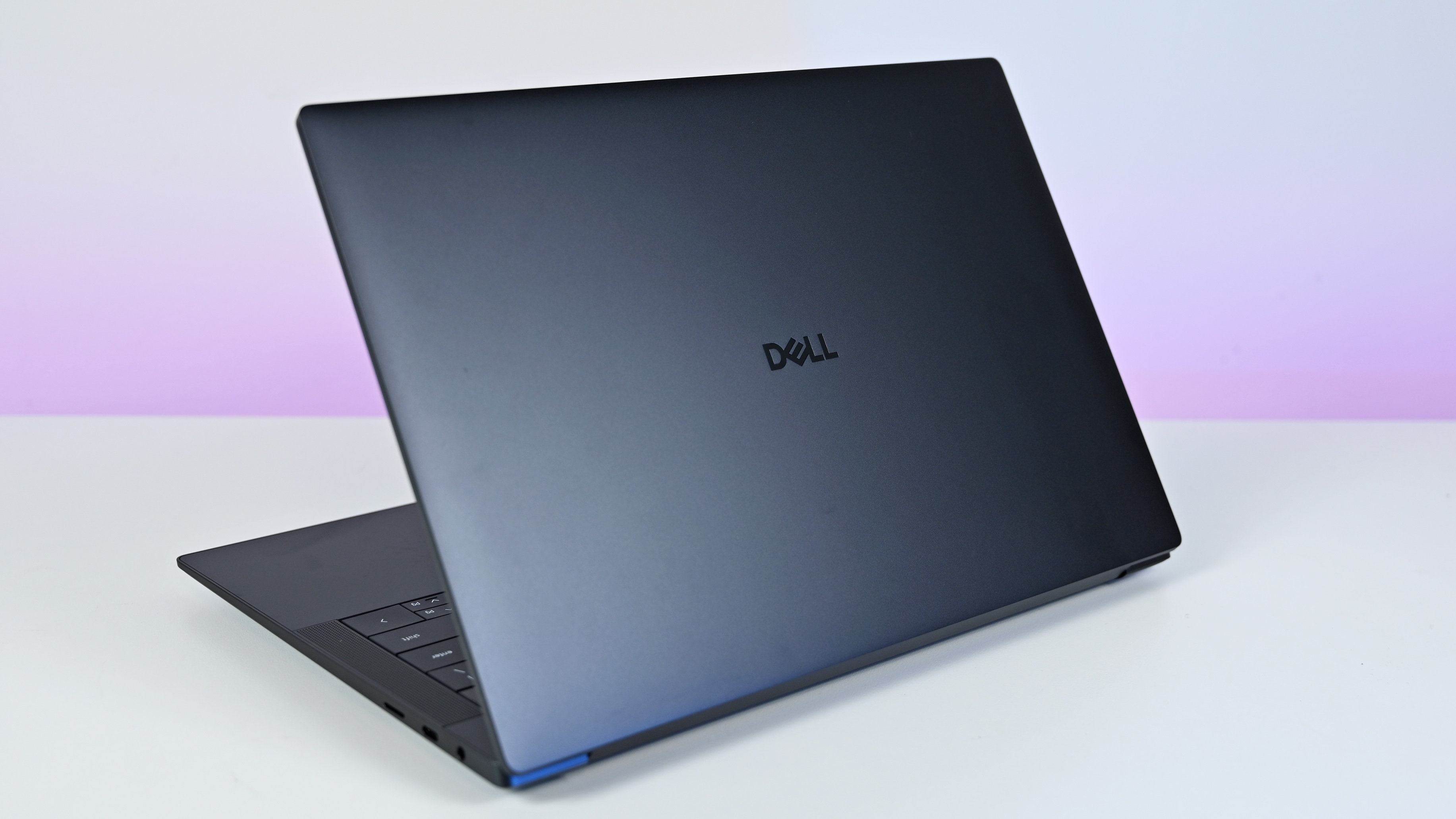 The all-new 2025 Dell 14 Premium replaces last year's Dell XPS 14. Though it looks the same, it has updated internal hardware.