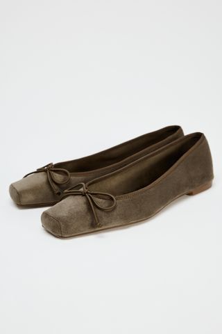 Velvet Look Ballet Flats