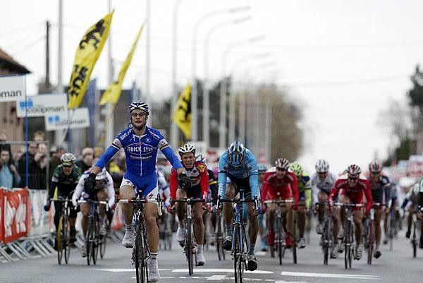 Iljo Keisse (Chocolade-Jacques) finishes third behind Tom Boonen