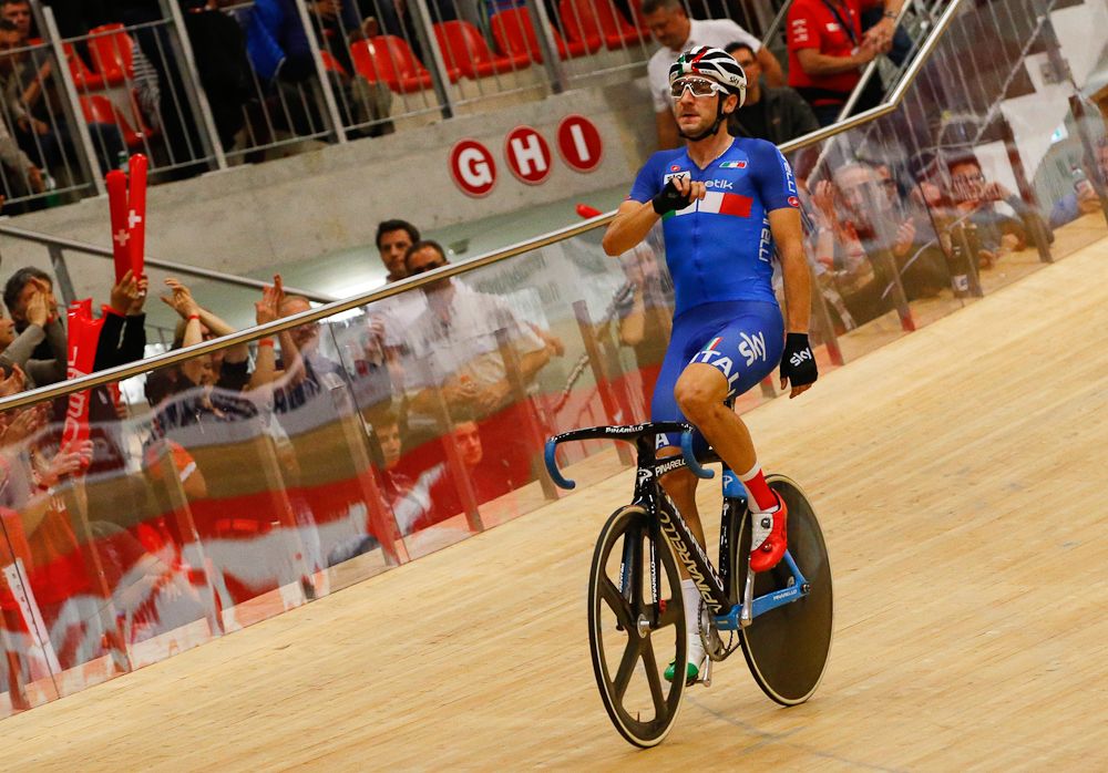 Elia Viviani celebrates his omnium win at the European Championships
