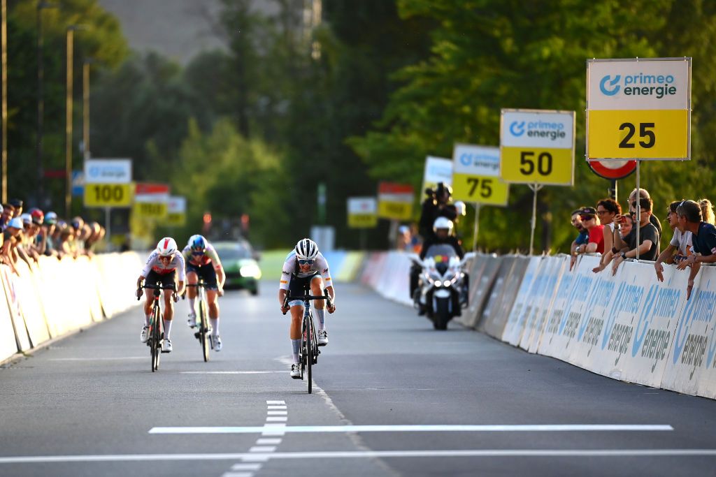 VADUZ SWITZERLAND JUNE 18 LR Clara Koppenburg of Germany and Cofidis Women Team Pauliena Rooijakkers of The Netherlands and Team CanyonSRAM Racing and Lucinda Brand of The Netherlands and Team Trek Segafredo sprint at finish line during the 2nd Tour de Suisse Women 2022 Stage 1 a 46km stage from Vaduz to Vaduz ourdesuisse2022 on June 18 2022 in Vaduz Switzerland Photo by Tim de WaeleGetty Images