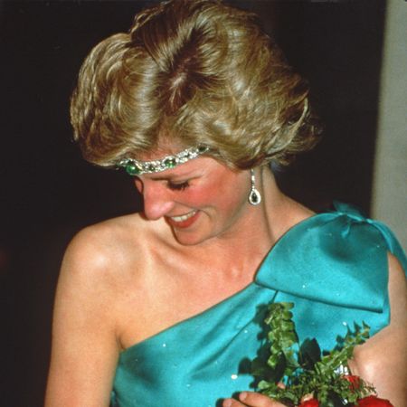 princess diana headband as choker