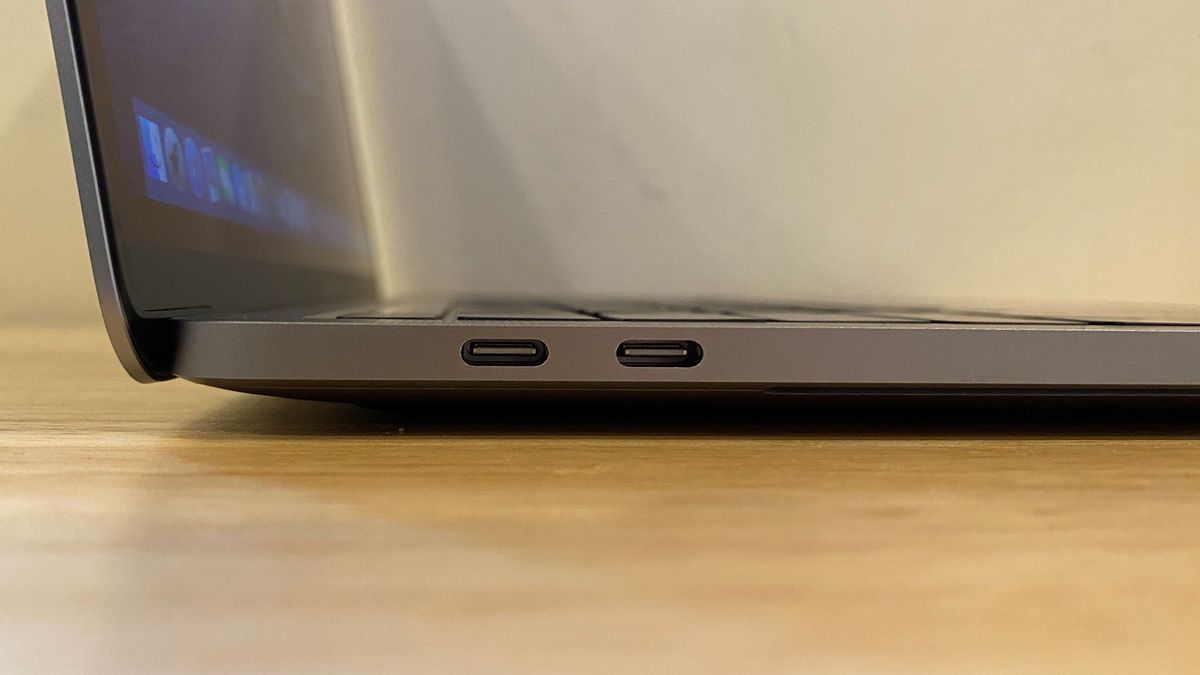 Apple MacBook Pro (13-inch)