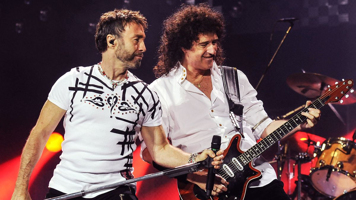 Paul rodgers and Brian May performing at the O2 Arena