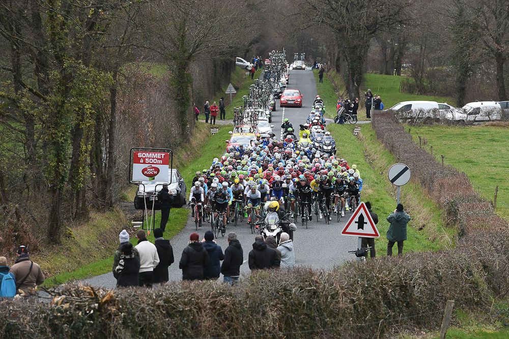 The peloton in action during stage 2 at Paris-Nice