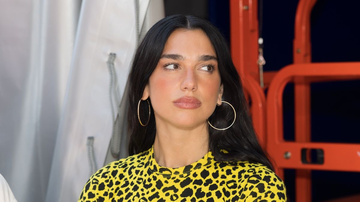 Dua Lipa's Grand Prix Manicure Combines Two of the Chicest Nail Trends of the Summer