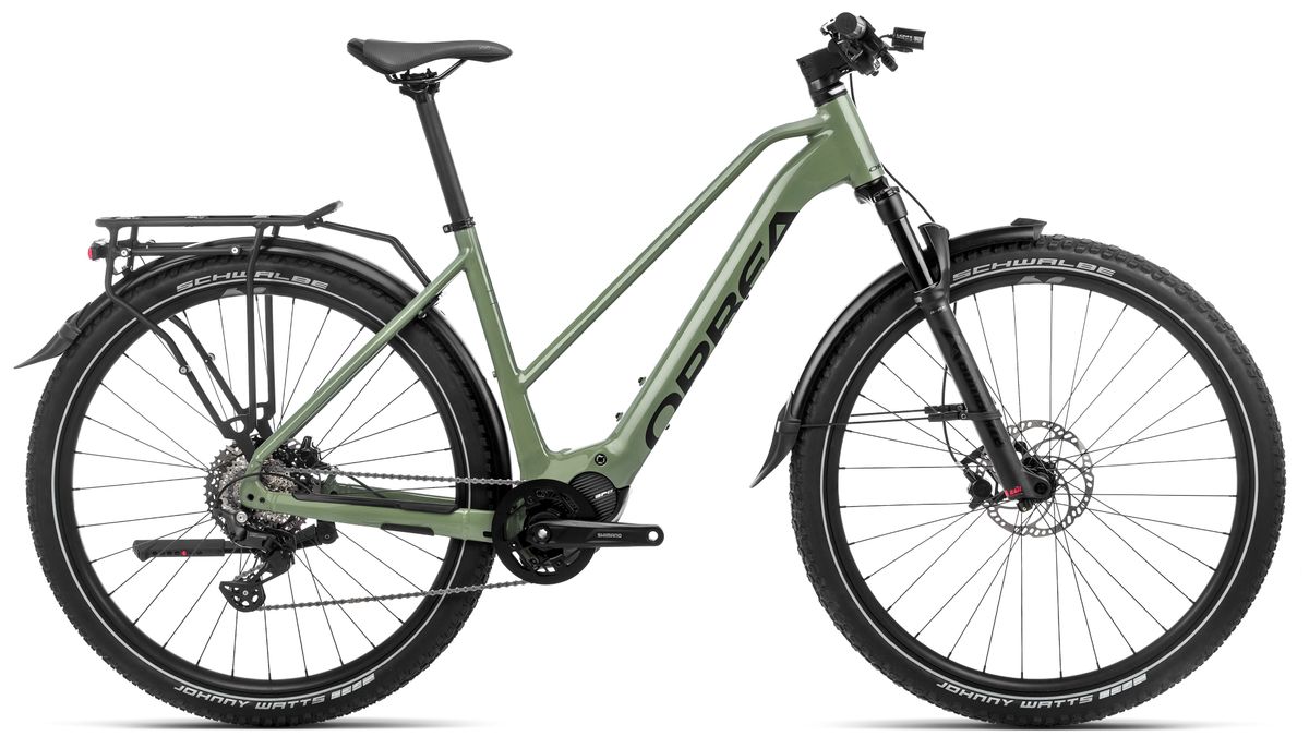 Orbea Kemen e-bike in green on a white background
