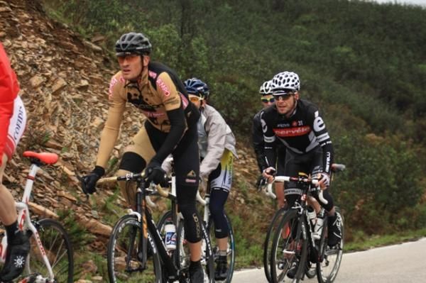 Footon - Servetto's David Vitoria nearly held the peloton off all the way to the finish, but fell just short.