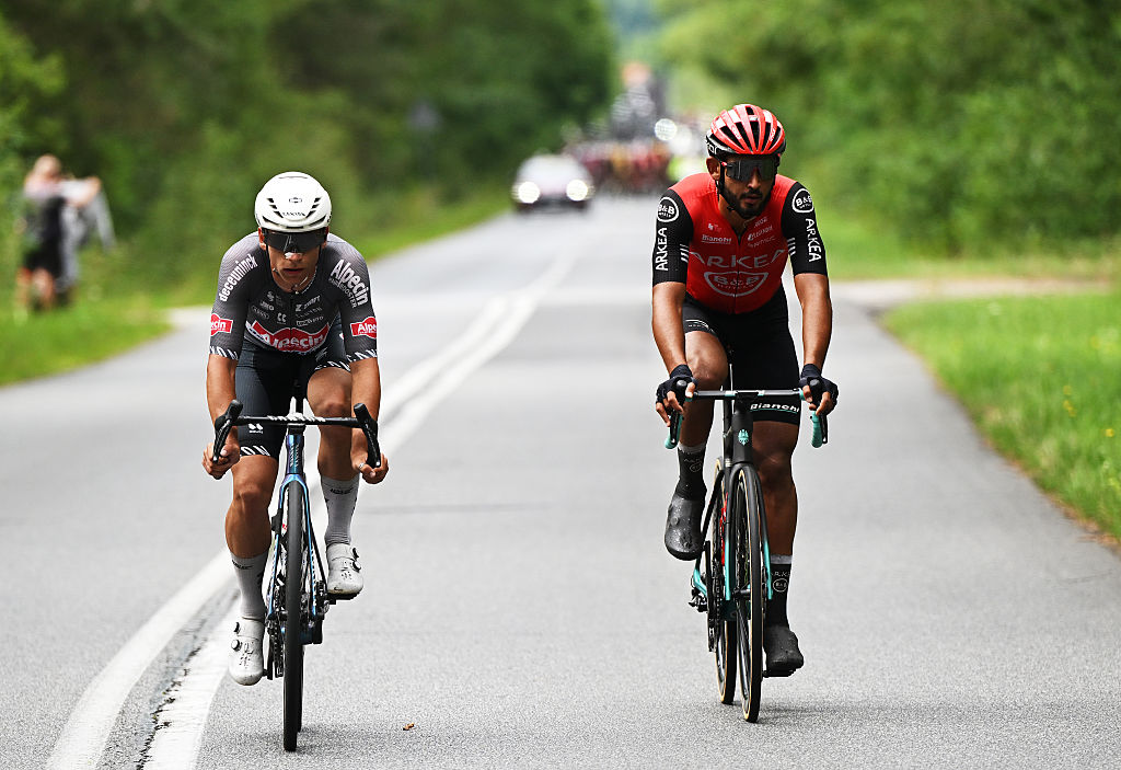 LEGNICA, POLAND - AUGUST 04: (L-R) Lars Boven of Netherlandsand Team Alpecin - Deceuninck and Donavan Grondin of France and Team Arkea - B&B Hotels compete in the breakaway during the 82nd Tour de Pologne 2025, Stage 1 a 199.7km stage from Wroclaw to Legnica on August 04, 2025 in Legnica, Poland. (Photo by Luc Claessen/Getty Images)