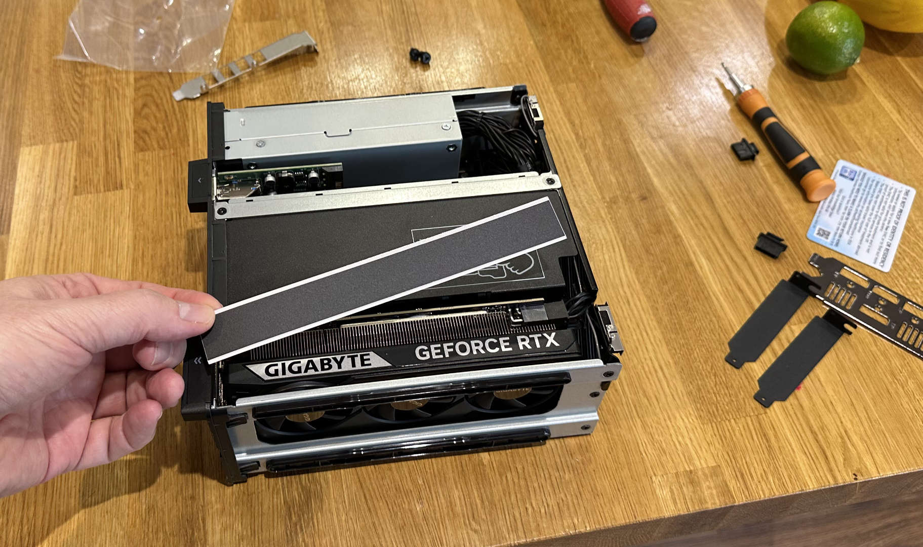 Minisforum MS-02 Ultra mini workstation hands-on testing