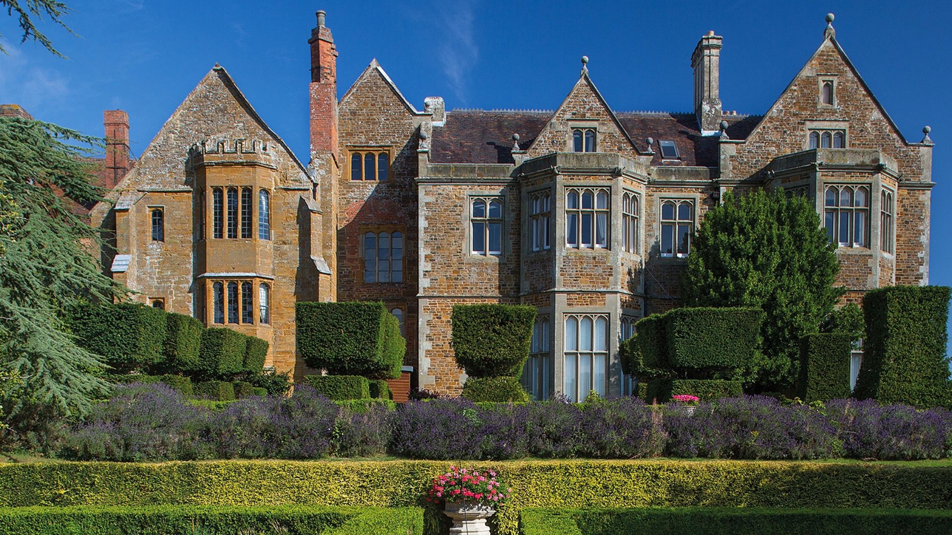 Easy Escapes: Fawsley Hall Hotel and Spa review | Marie Claire UK