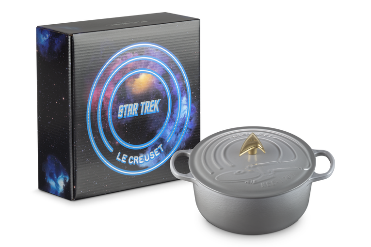 Star Trek Collection Enterprise Round Casserole With Starfleet Delta Knob