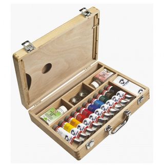 This art set comes in an easy-to-transport wooden case