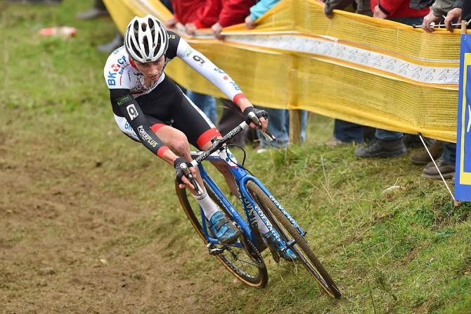 Mathieu van der Poel took the first lap out hot but faded to second
