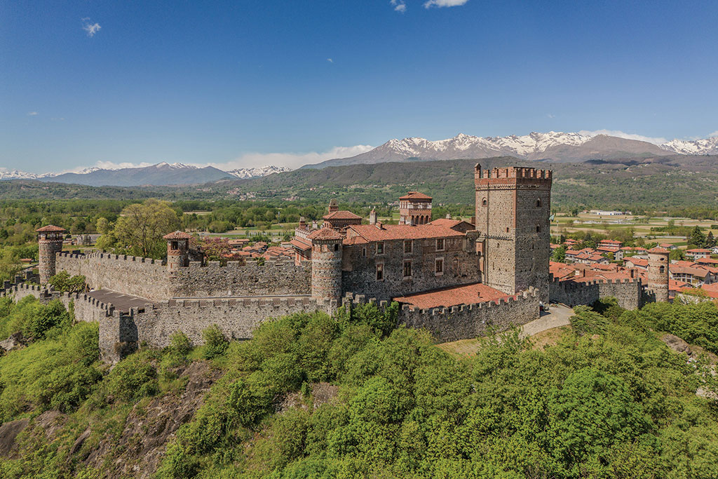 House for sale: Halsey St, Chelsea, London SW3.