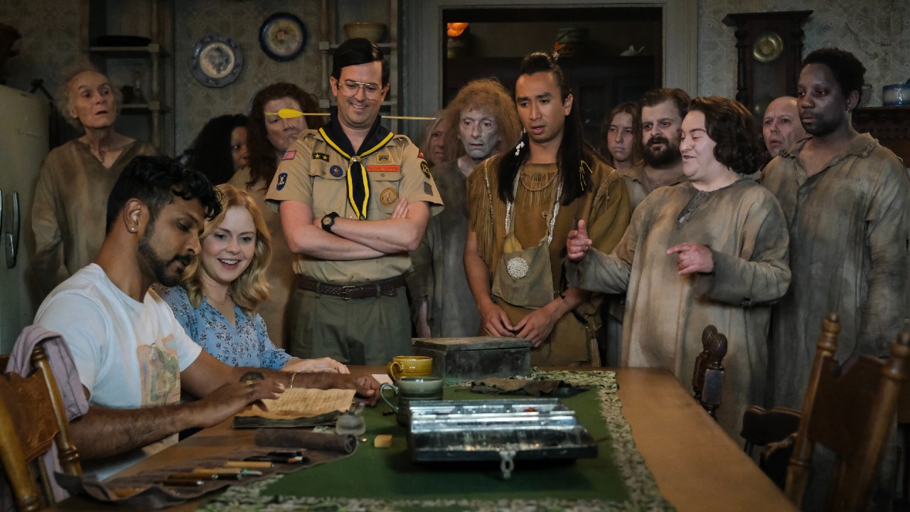 Pictured (L-R): Utkarsh Ambudkar as Jay, Rose McIver as Samantha, Richie Moriarty as Pete, Román Zaragoza as Sasappis, and Betsy Sodaro as Nancy.