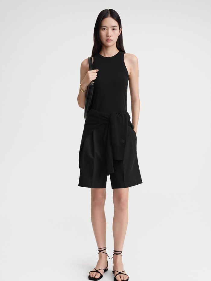 Best Wardrobes in Britain: Christie and Rosanna Wollenberg Best Wardrobes in Britain: Christie and Rosanna Wollenberg