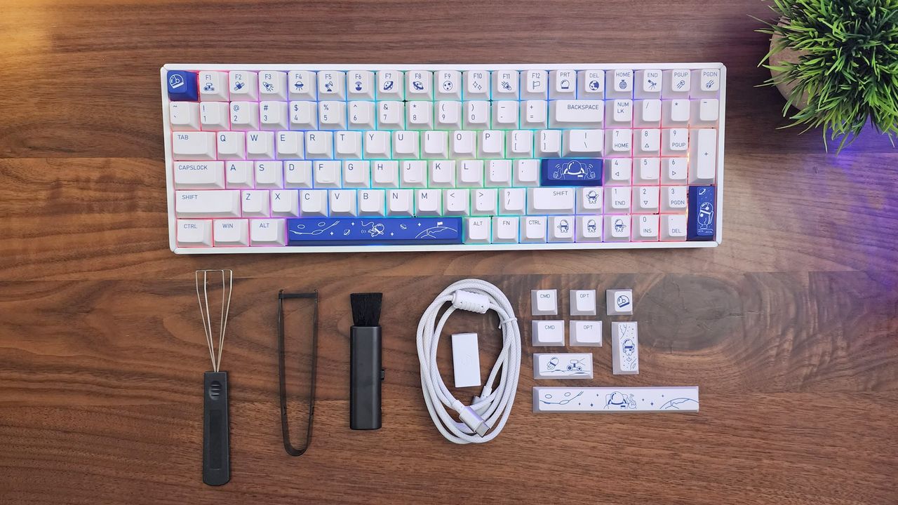 iQunix F97 Mechanical Keyboard