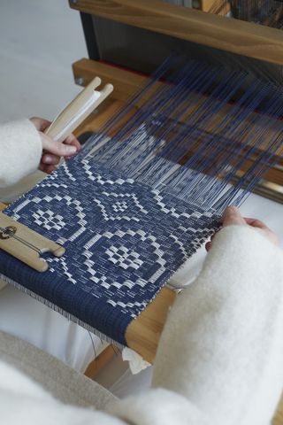 placemat on a hand loom