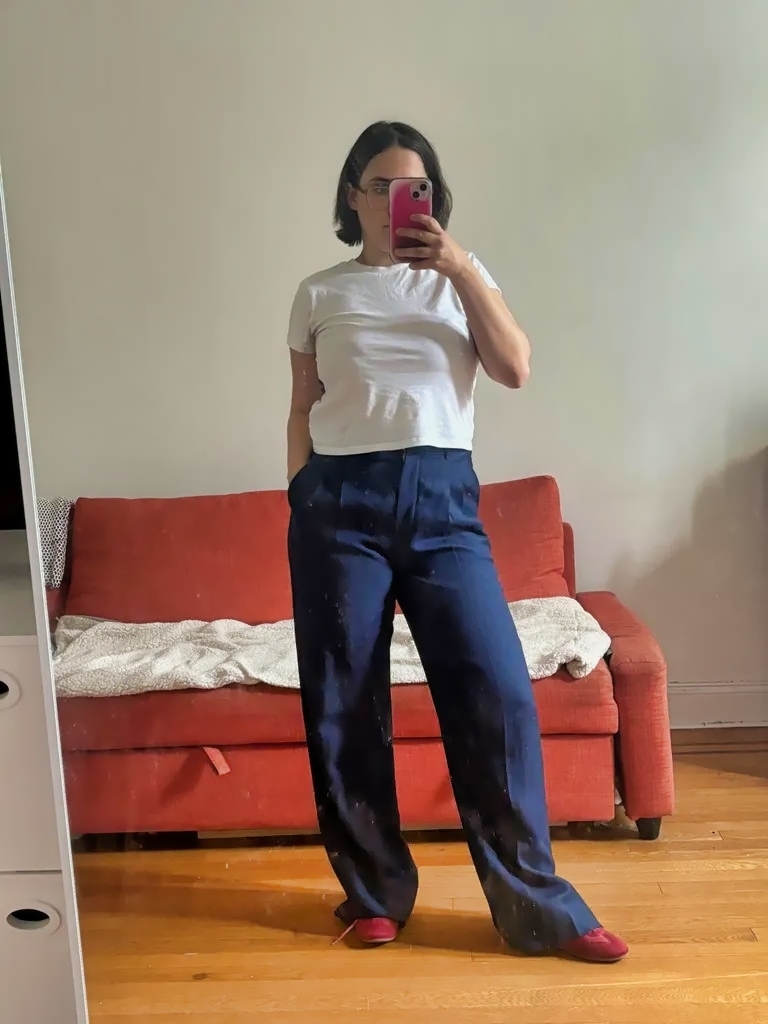 Julia Marzovilla tests the Aritzia The Effortless Pants in PowerLinen