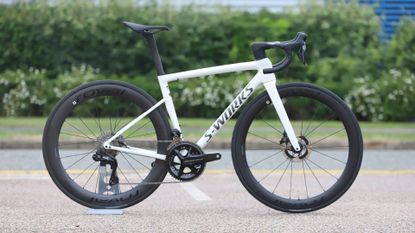 Specialized tarmac sl6 expert best sale disc review