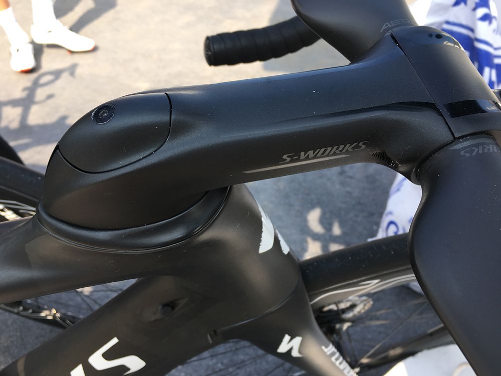 Elia Viviani has this special S-Works stem on his Specialized Venge disc bike