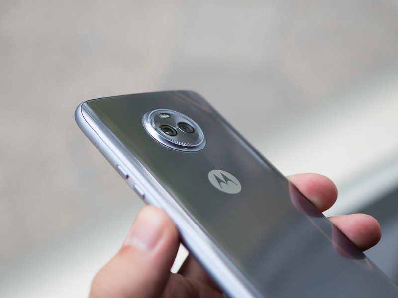 Moto X4